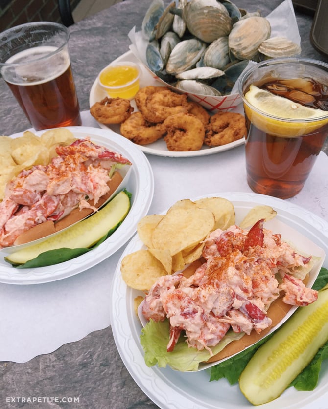 tonys clam shop boston quincy seafood lobster roll
