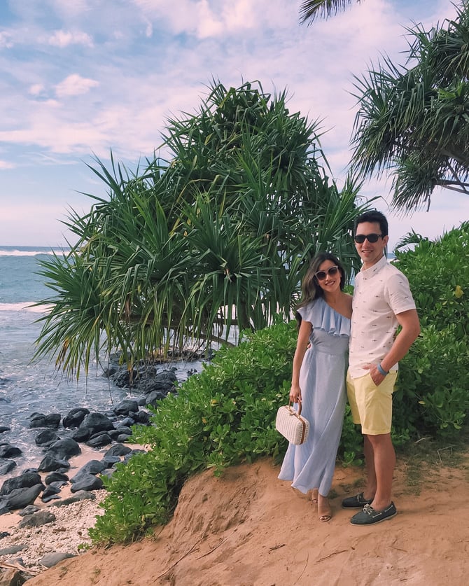 dinner in maui couple vacation style outfits