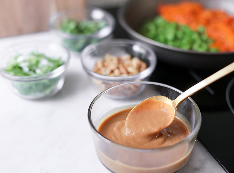 thai peanut butter noodle sauce recipe
