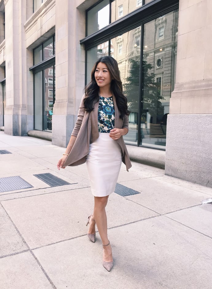 professional-outfit-ideas-teacher-cardigan-pencil-skirt
