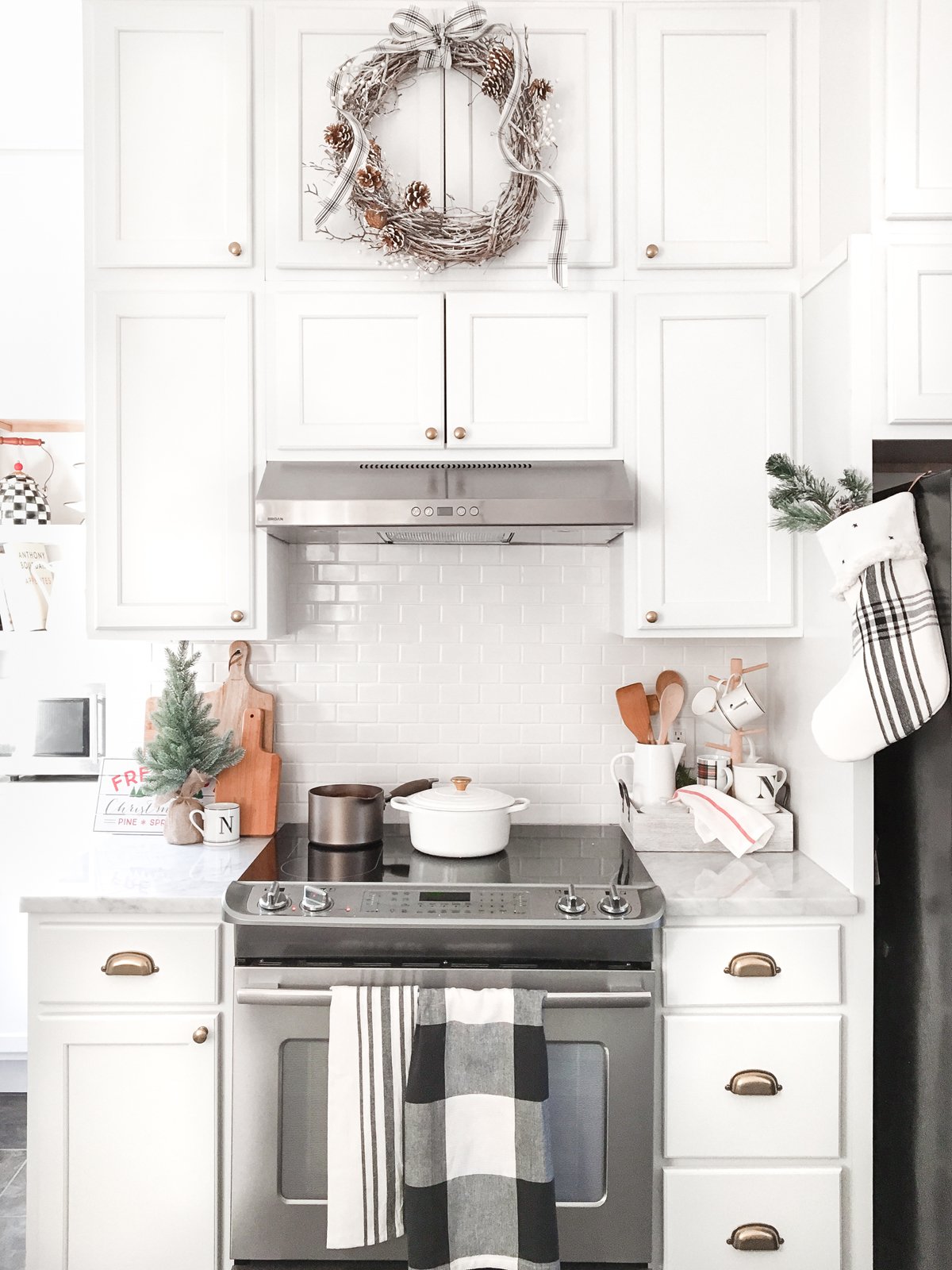 holiday kitchen decor white christmas rustic design