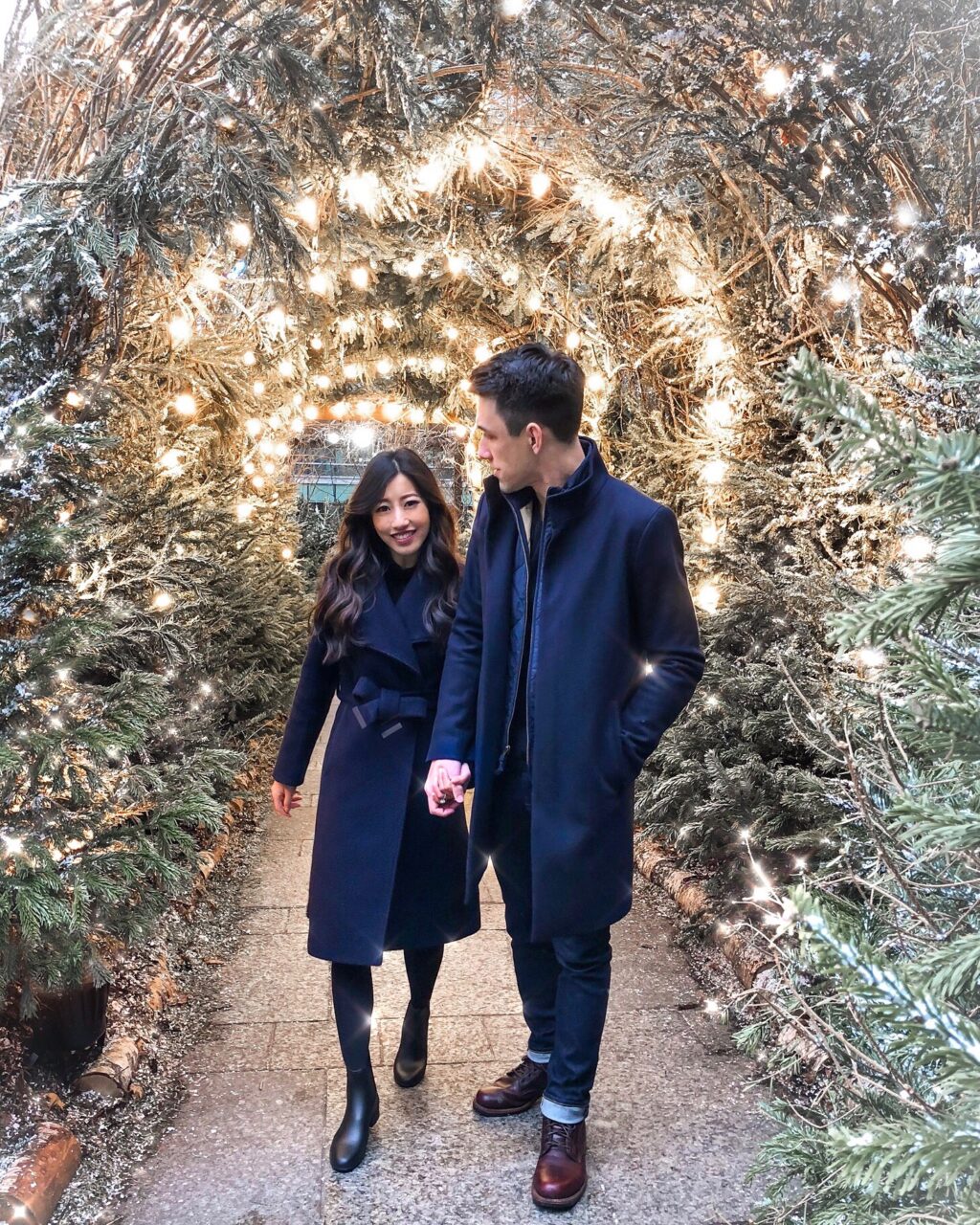 broadgate london light tunnel christmas