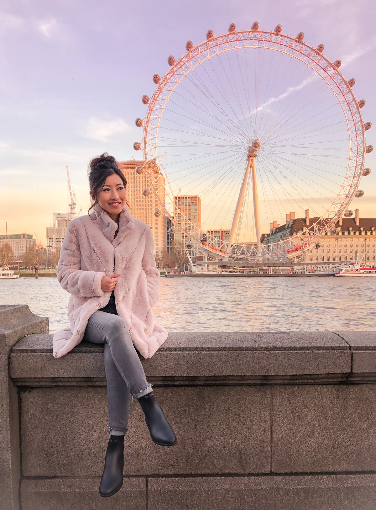 london eye sunset winter travel outfit shoes for Europe