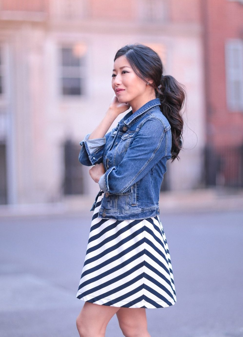 petite denim jacket casual style summer outfits