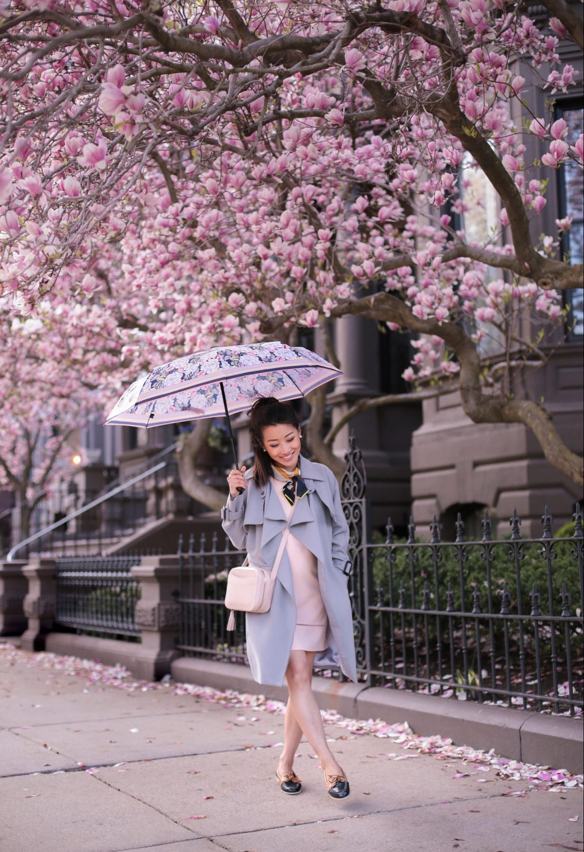 rainy day spring outfit sperry womens boat shoes