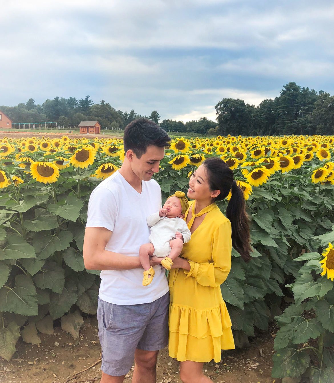 yellow dress petite fashion blog