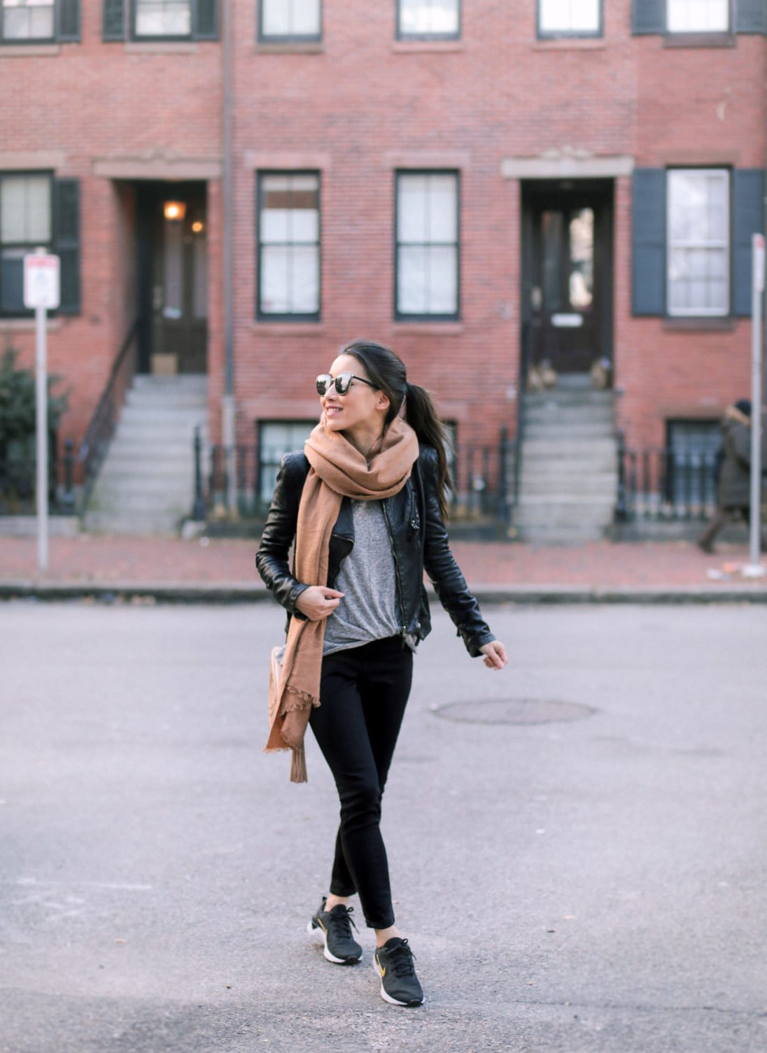 athleisure nike sneaker outfit ideas