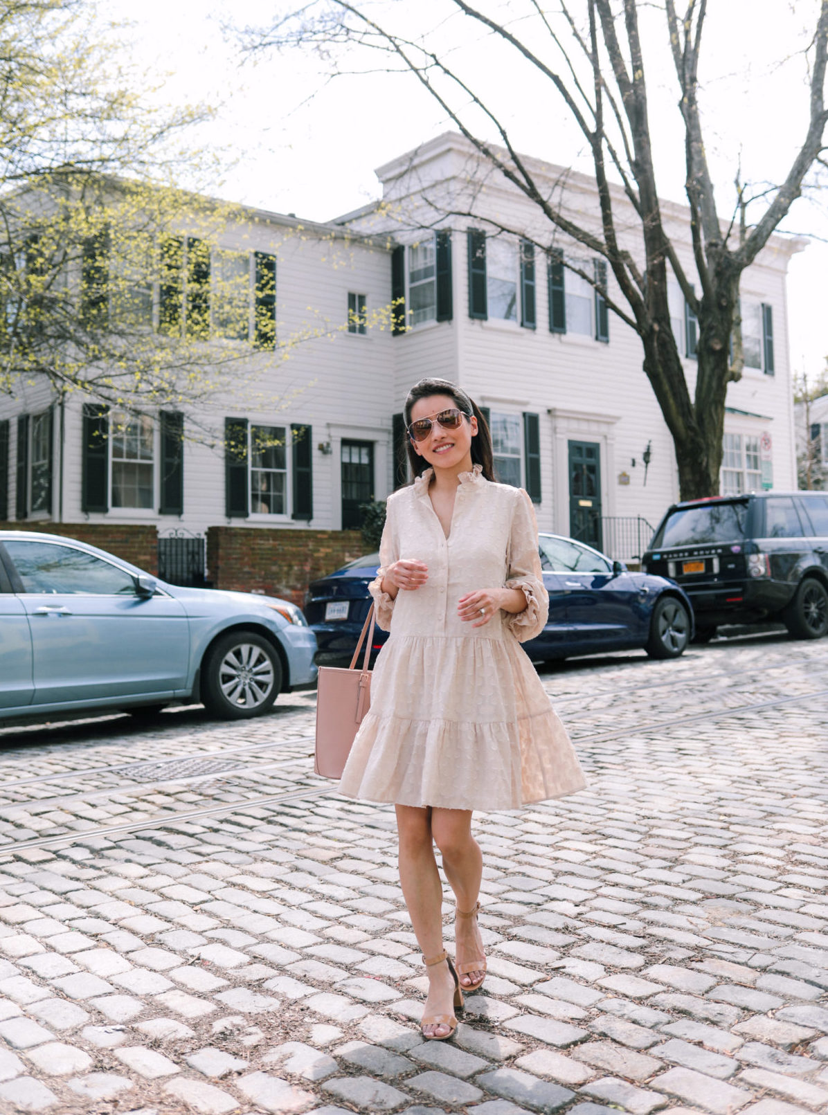 nursing friendly fashion outfit ideas by extra petite blog