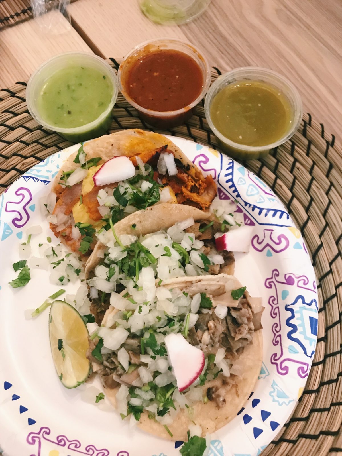 los angeles LA food leos taco truck