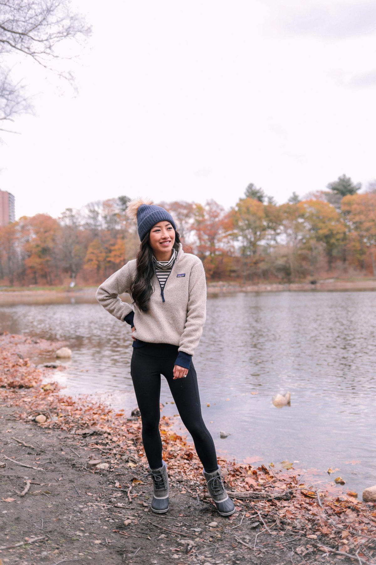 outdoor casual hiking outfit petite leggings