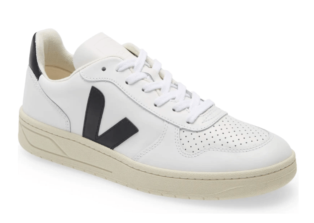 Veja V-10 sneaker review