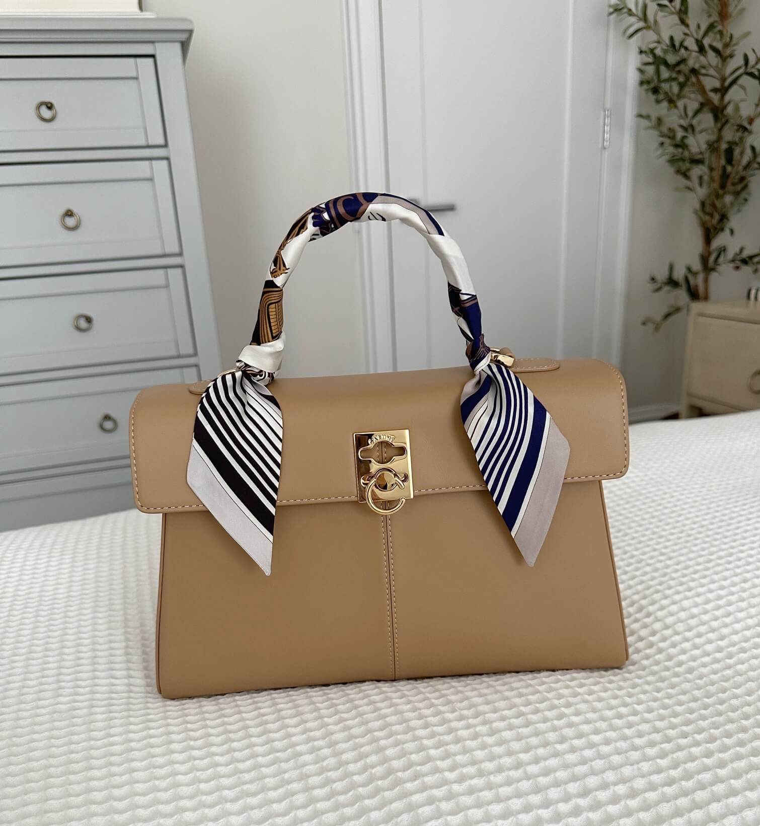 cafune stance bag  review petite sand dune