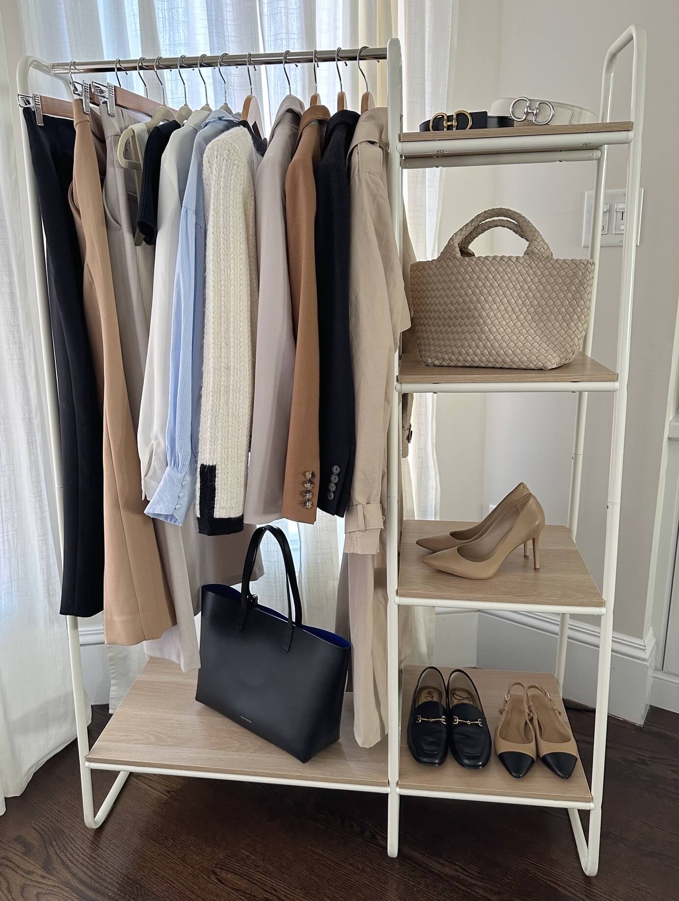 petite business casual capsule wardrobe