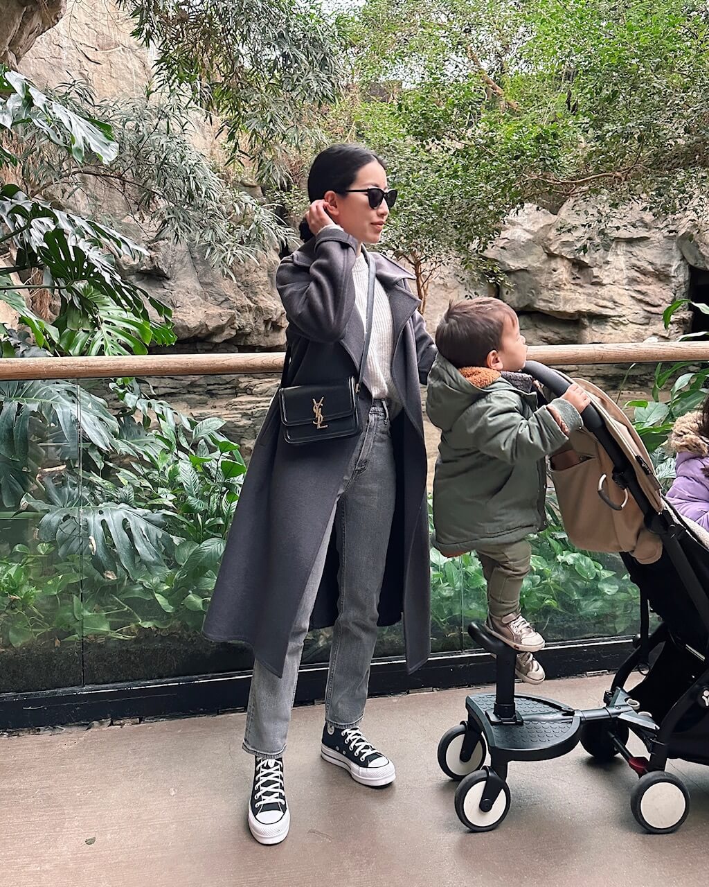 platform converse shoes comfortable mom outfit