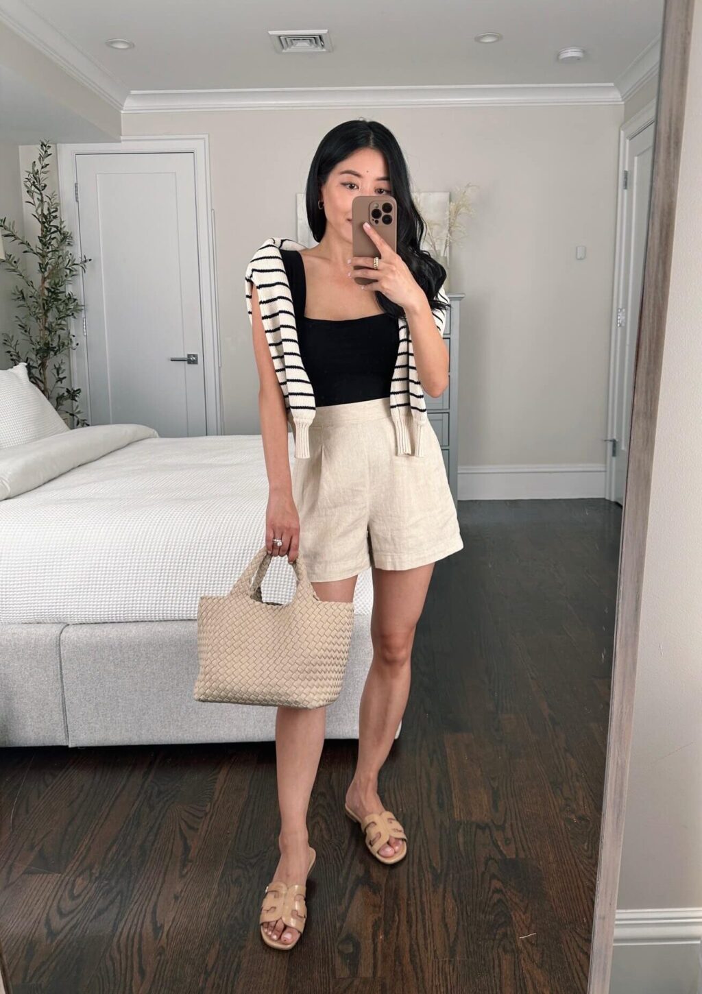 madewell pull om shorts reformation clark tank